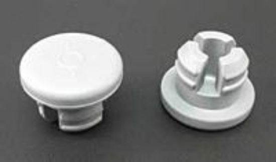 Picture of 20mm Gray Chlorobutyl Lyophilization Stopper - 3 Prong 5001L3-20