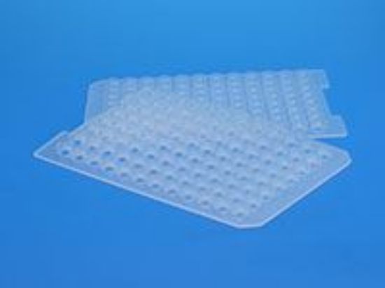 Picture of 96 Square Well Pre-Slit Clear Sealing Mat with Spray Coated PTFE/Premium Silicone 976075SW-96
