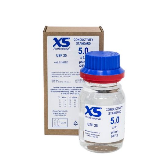 Picture of 1x280 ml XS Conductivity Standard 5 µS/cm ± 0,1 / 25°C glass bottle with DFM certificate 51300313