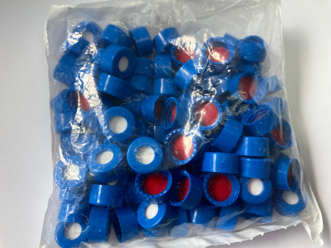 9mm R.A.M.™ Smooth Cap, Royal Blue, PTFE/Silicone Lined MSVC5395F-09RB(100)